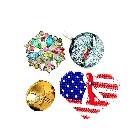 Brooches/Pendant/Pin Lot - Picture 1 of 11